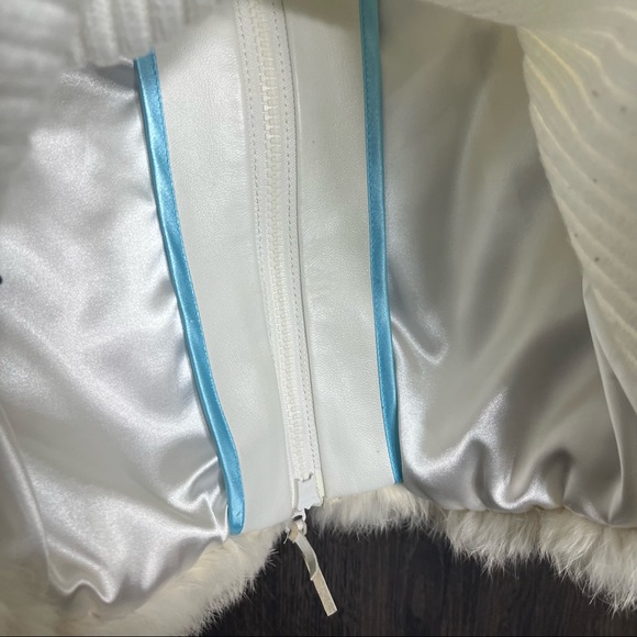 -Patrizia Luca White Buckle Detail 100% Rabbit Fur Vest Size Small - Picture 14 of 16